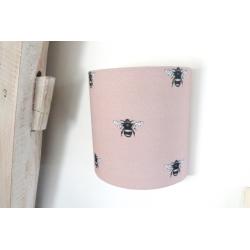 Applique murale motif abeille rose et noire