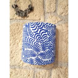 Applique murale ronde motif feuille bleu et blanc