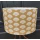 Abat- jour tissu coquilles blanches fond beige  