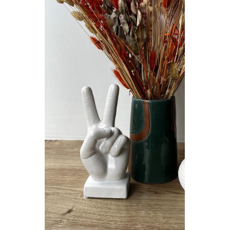 Statuette main