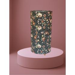 Lampe fleurs et fond noir
